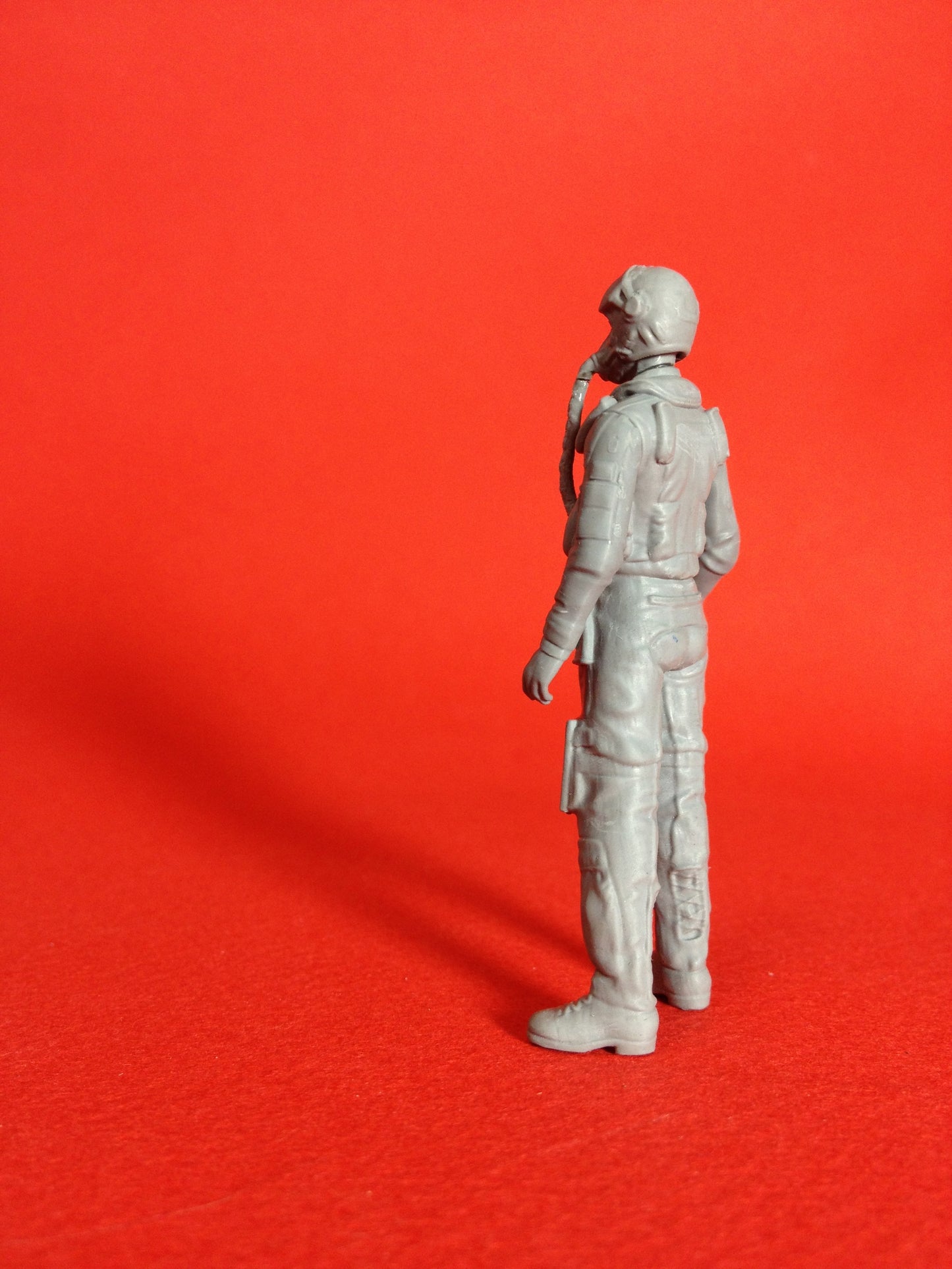 1/48 scale SAAB39 Gripen pilot. Art # 48P003