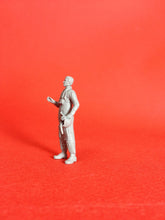Load image into Gallery viewer, 1/72 scale SAAB 35 &amp; SAAB 37 Viggen pilot. Art # 72P006