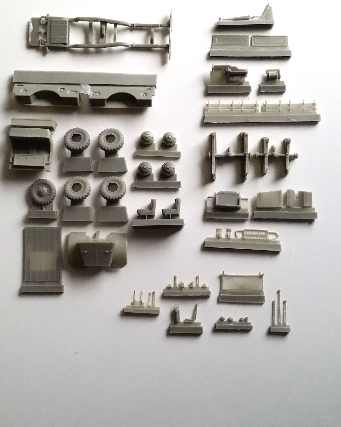 Dodge WC52 Jeep in 1/48 scale. 48R004